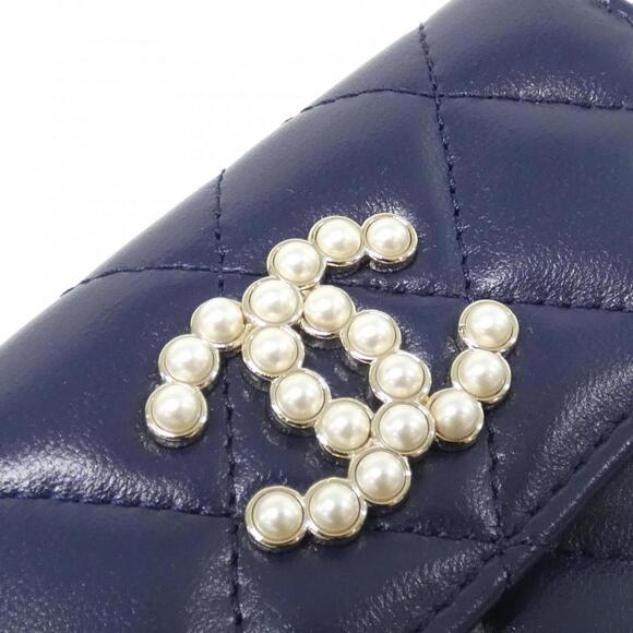 CHANEL Blue Wallet - Picture 3 of 7